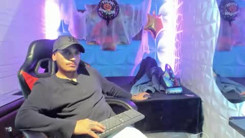 Axell Cross2 online show from 11-02-25, 06:38