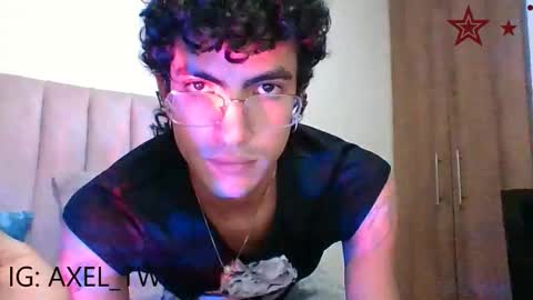 Axel  online show from 02-22-26, 06:35