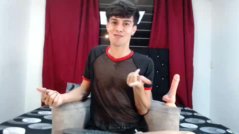 Axxxel  online show from 02-06-26, 01:32