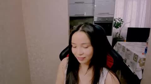 Snapshot of aya_moon chatting on 11-28-25, 06:05 Aya Moon online show from 11-28-25, 06:05