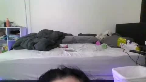 Snapshot of ayanaababy chatting on 10-25-25, 10:23 ayanaababy online show from 10-25-25, 10:23