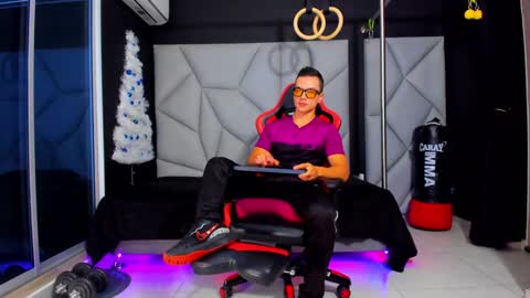 Ayden Miller online show from 12-05-24, 03:06