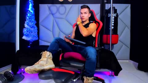 Ayden Miller online show from 12-10-24, 03:52