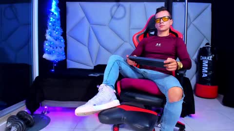 Ayden Miller online show from 12-12-24, 02:26