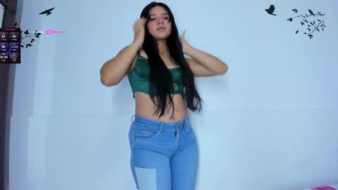 Snapshot of ayheleen_sexygirl3 chatting on 10-10-25, 09:36 Mariana online show from 10-10-25, 09:36