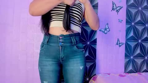 Snapshot of ayheleen_sexygirl3 chatting on 10-29-25, 07:04 Mariana online show from 10-29-25, 07:04