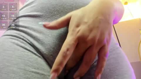 Alyda Jaramillo online show from 03-12-26, 07:20