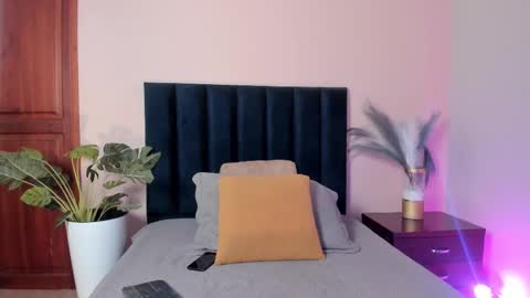 Snapshot of aylastonne chatting on 02-03-26, 06:35 AylaStonne online show from 02-03-26, 06:35