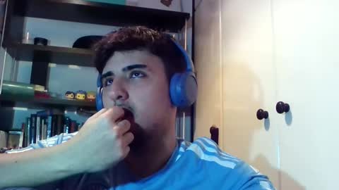 ApoloArt online show from 03-01-25, 01:22