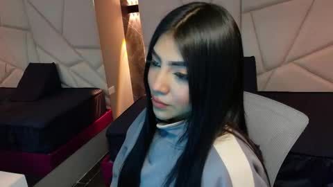 Snapshot of aysel_27 chatting on 10-19-25, 09:37 Aysel online show from 10-19-25, 09:37