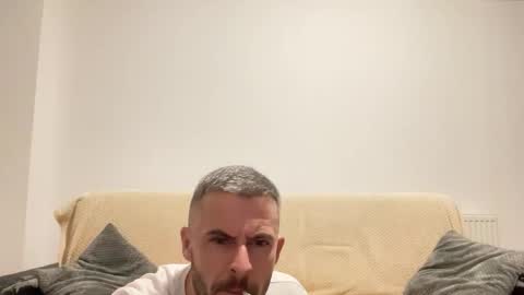 Snapshot of aysha1214 chatting on 01-10-26, 01:18 HotwifeAysha online show from 01-10-26, 01:18