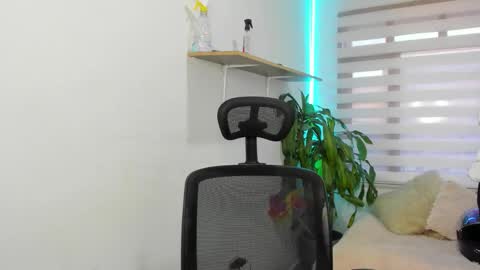 aysha_winxx online show from 10-15-25, 11:10