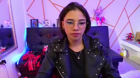 sofia online show from 12-14-25, 11:42