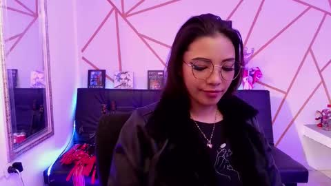 sofia online show from 12-15-25, 11:31