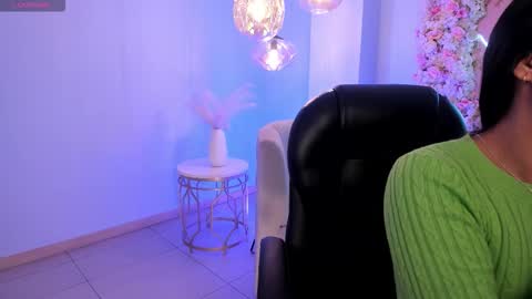 Snapshot of ayshelbrown chatting on 10-09-25, 03:37 Ayshel online show from 10-09-25, 03:37