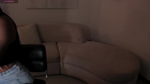 Snapshot of ayshelbrown chatting on 11-10-25, 05:50 Ayshel online show from 11-10-25, 05:50