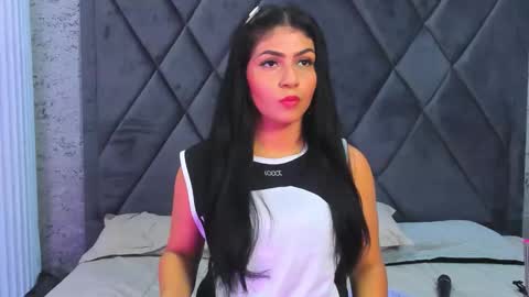 Ayshel  online show from 10-12-25, 11:53