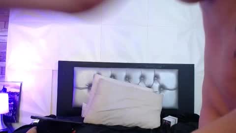 Azahara online show from 11-19-25, 04:07