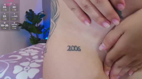 Adriana online show from 10-04-25, 08:18