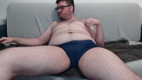 Snapshot of azer912 chatting on 01-28-25, 08:47 Azer online show from 01-28-25, 08:47