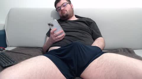 Snapshot of azer912 chatting on 02-09-25, 09:58 Azer online show from 02-09-25, 09:58