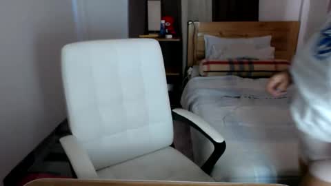 Snapshot of azianalina chatting on 01-19-26, 01:31 Lina online show from 01-19-26, 01:31