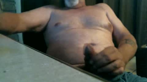 Snapshot of azjohnny chatting on 11-08-25, 12:00 azjohnny online show from 11-08-25, 12:00