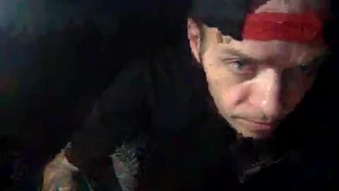 Snapshot of azlee87 chatting on 10-11-25, 01:49 azlee87 online show from 10-11-25, 01:49