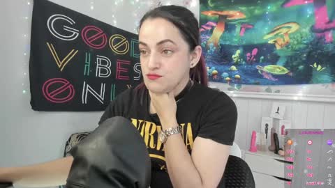 Azucena R online show from 12-13-24, 03:00