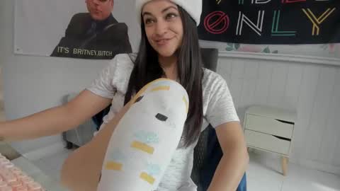 Azucena R online show from 12-20-25, 03:41