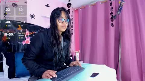 azul_moonn online show from 10-26-25, 03:45