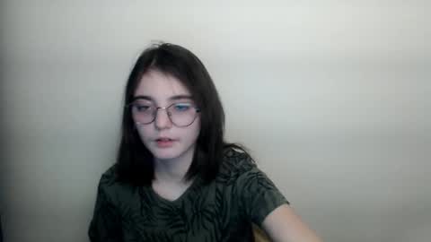 Snapshot of azumi_chan_ chatting on 02-06-26, 04:21 azumi_chan_ online show from 02-06-26, 04:21