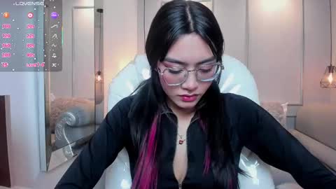 Azura online show from 10-08-25, 07:22