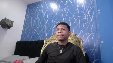 Snapshot of azza_23 chatting on 03-01-26, 07:43 Azza 23 online show from 03-01-26, 07:43