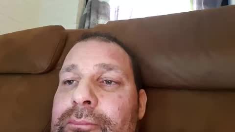 Snapshot of b1295457 chatting on 03-04-26, 11:49 b1295457 online show from 03-04-26, 11:49