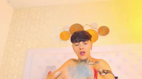 Anny online show from 11-15-25, 04:10