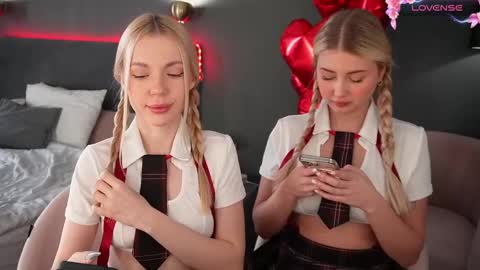 Snapshot of baaby_bon chatting on 02-19-25, 02:55 Bonnie online show from 02-19-25, 02:55
