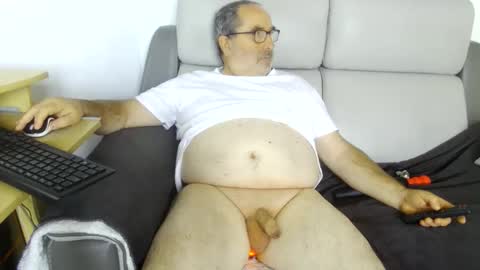 Snapshot of babacool96 chatting on 10-13-25, 09:09 babacool 96 online show from 10-13-25, 09:09