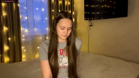 Anny Simpson online show from 12-18-25, 10:10