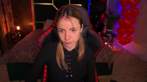 Snapshot of babe_dollie chatting on 02-13-25, 10:34 Babe online show from 02-13-25, 10:34