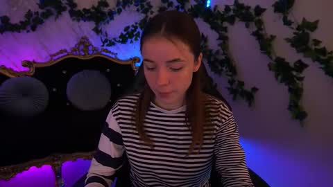 Snapshot of babe_dollie chatting on 10-21-25, 07:09 Babe online show from 10-21-25, 07:09