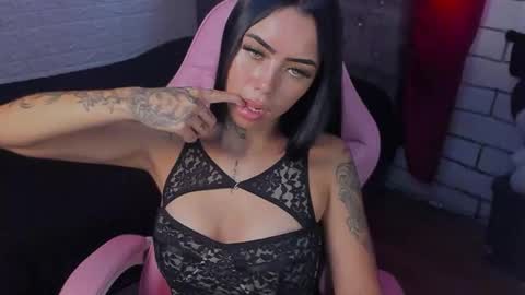 Snapshot of babee_04 chatting on 11-23-25, 06:30 babee online show from 11-23-25, 06:30