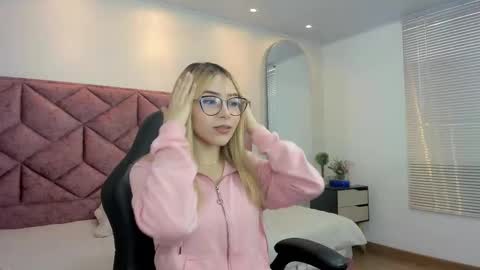 Maddie online show from 02-22-26, 01:09