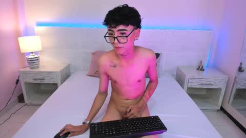 Snapshot of baby_ander chatting on 03-07-25, 10:54 Ander online show from 03-07-25, 10:54