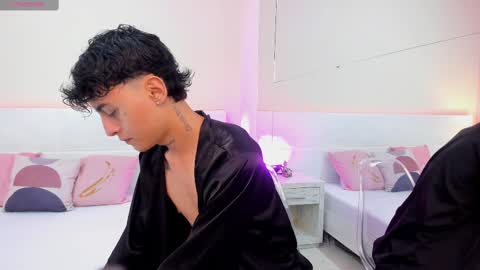 Snapshot of baby_ander chatting on 03-08-25, 07:42 Ander online show from 03-08-25, 07:42