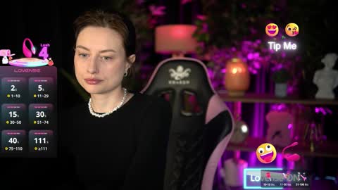 Snapshot of baby_luna_xo chatting on 02-11-26, 09:36 Hanna online show from 02-11-26, 09:36