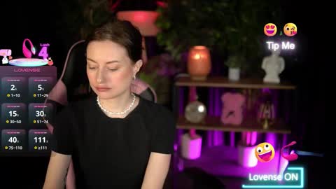 Snapshot of baby_luna_xo chatting on 02-17-26, 09:39 Hanna online show from 02-17-26, 09:39