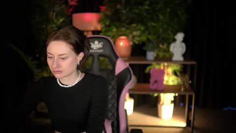 Snapshot of baby_luna_xo chatting on 03-03-26, 10:10 Hanna online show from 03-03-26, 10:10