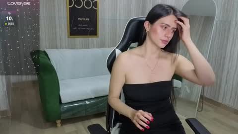 Bella online show from 09-17-25, 07:37