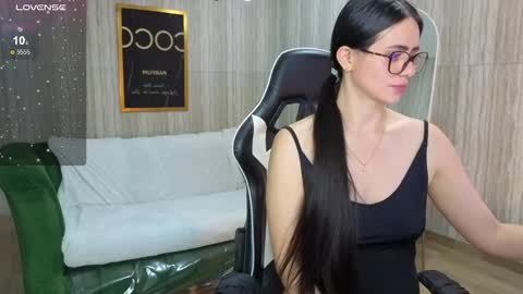 Bella online show from 10-14-25, 08:42